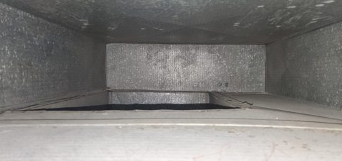 Intérieur d’un conduit rectangulaire